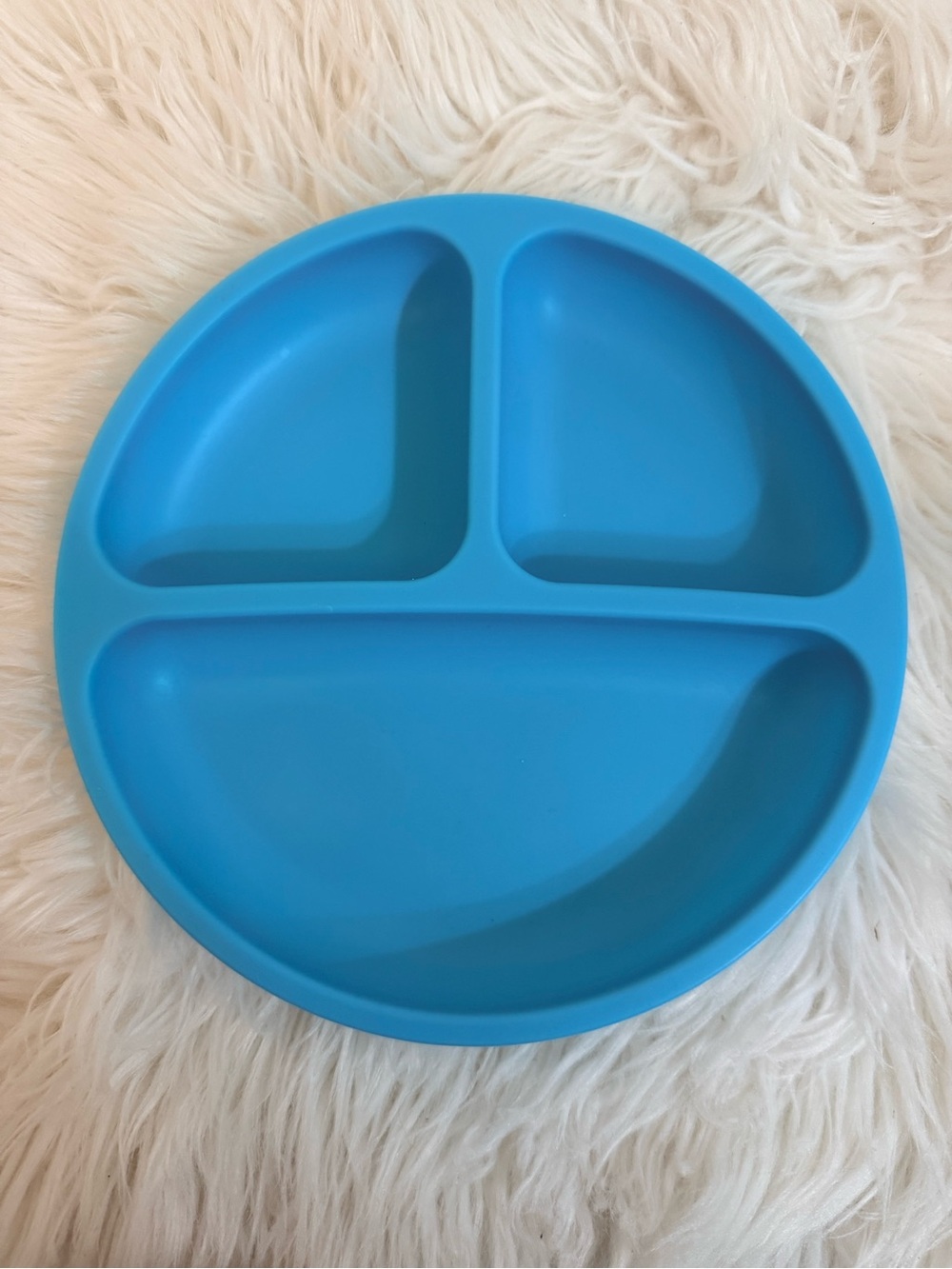 💫10/$25 • Silicone Divided Plate